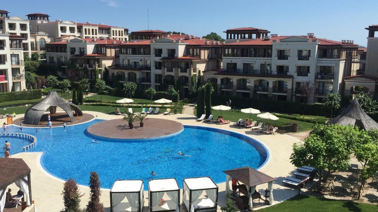 Apartment 2Br, Тристаен In Complex Green Life Sozopol Eksteriør bilde
