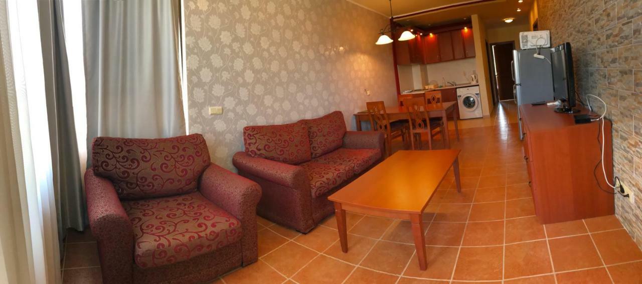 Apartment 2Br, Тристаен In Complex Green Life Sozopol Eksteriør bilde